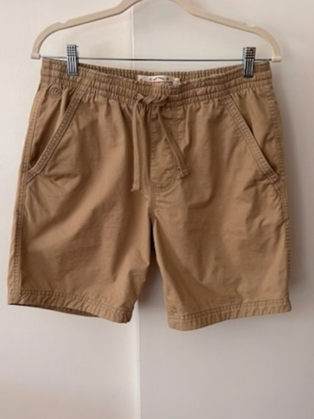 Fat Face Drawstring Khaki Shorts (Men's Medium - 7" Inseam